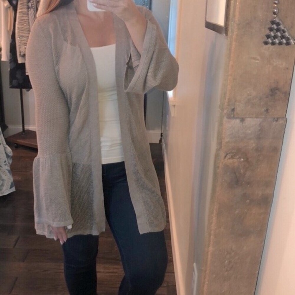 Elegant Beige Women's Sweater